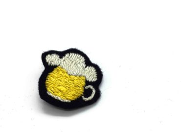 Broche bière broderie Strasbourg